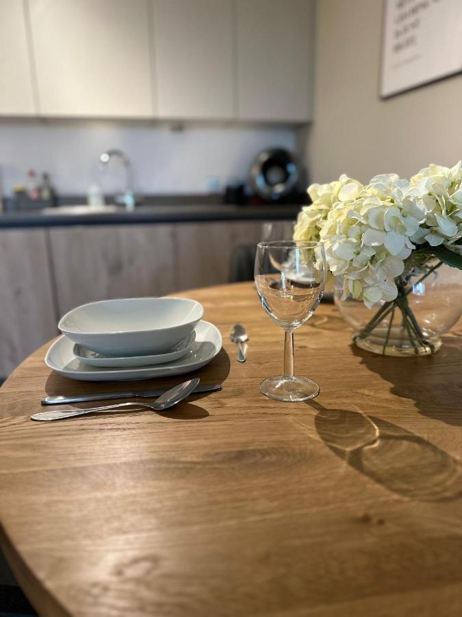 Koala & Tree - Modern 1 Bed Apartment For 4 Guests In The Heart Of Cambridge - Short Lets & Serviced Accommodation Eksteriør billede