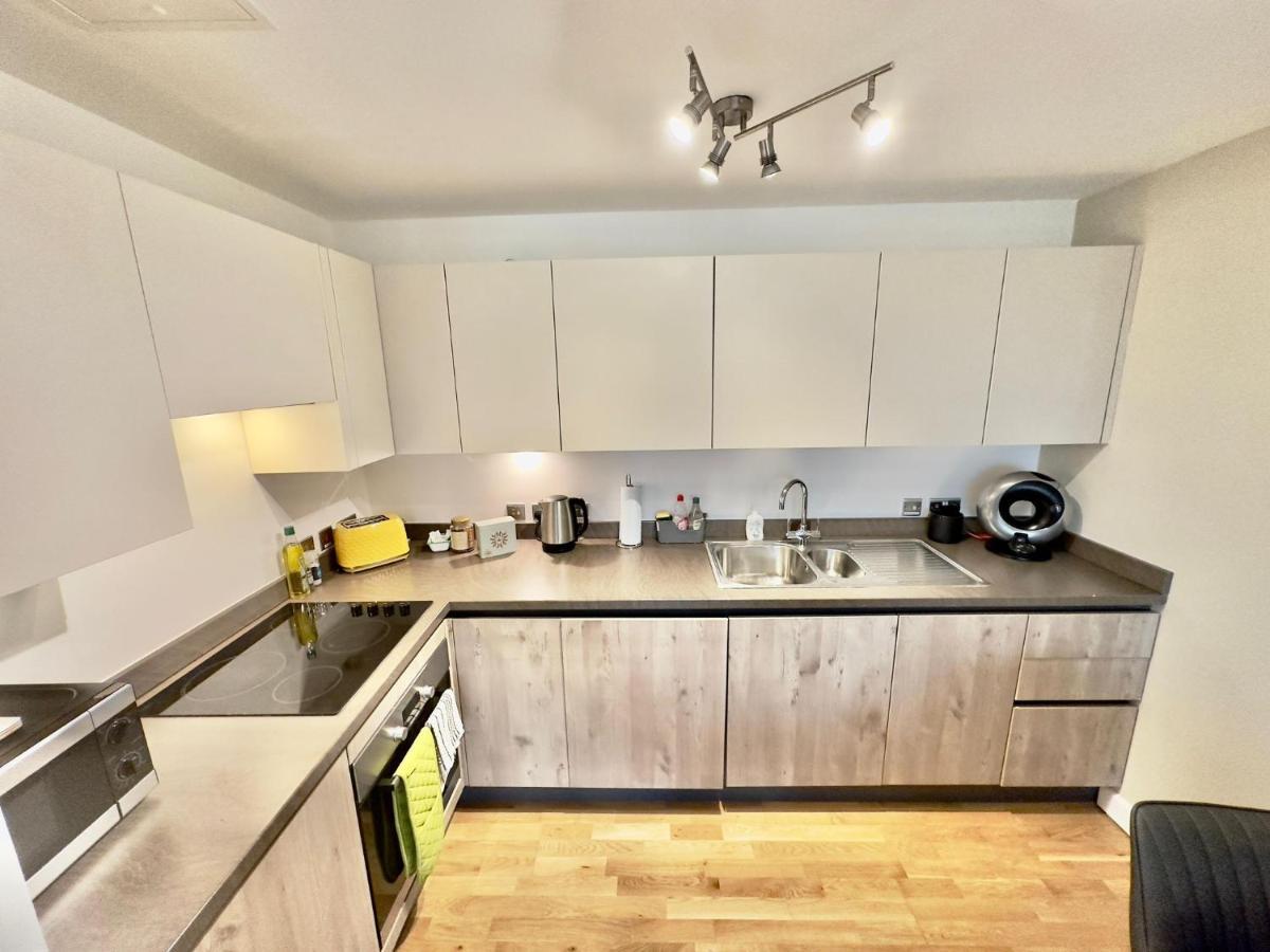 Koala & Tree - Modern 1 Bed Apartment For 4 Guests In The Heart Of Cambridge - Short Lets & Serviced Accommodation Eksteriør billede